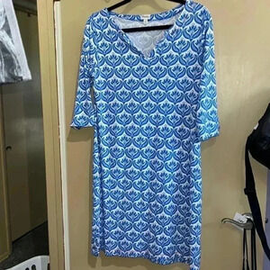 HATLEY floral print shift dress. Large
